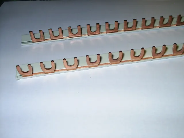 Copper terminal used for an electrical connection